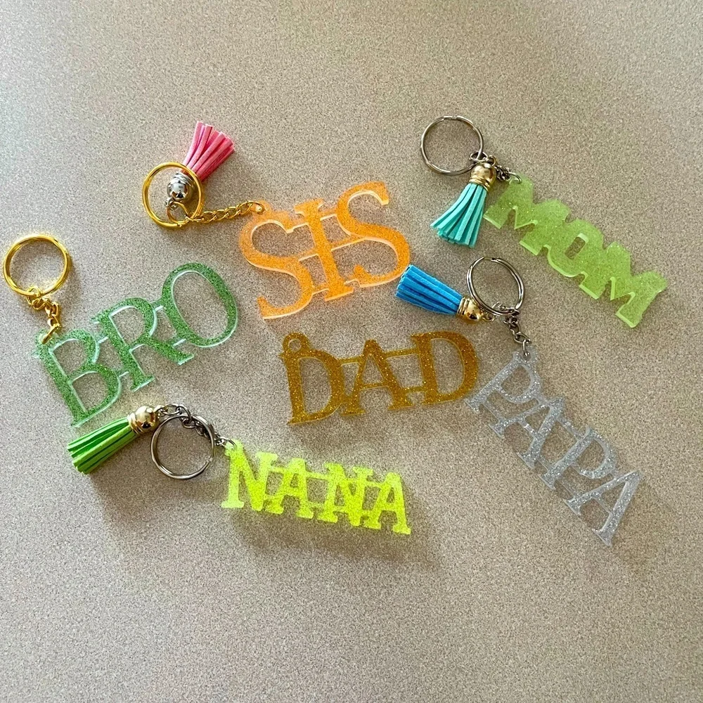 🎉🎉HP🎉🎉 Handmade Family Keychains - Picture 1 of 8